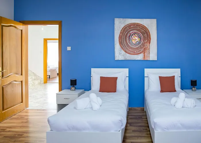 Villa In The Center Of St Julian'S By Arco Collection